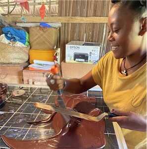 Aliore | Chocolate Making Workshop in Madagascar