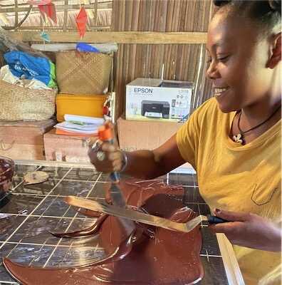 Aliore | Chocolate Making Workshop in Madagascar