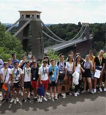 Aliore | Cours d'anglais et Activités pour les 12 - 17 ans à Bristol en Angleterre