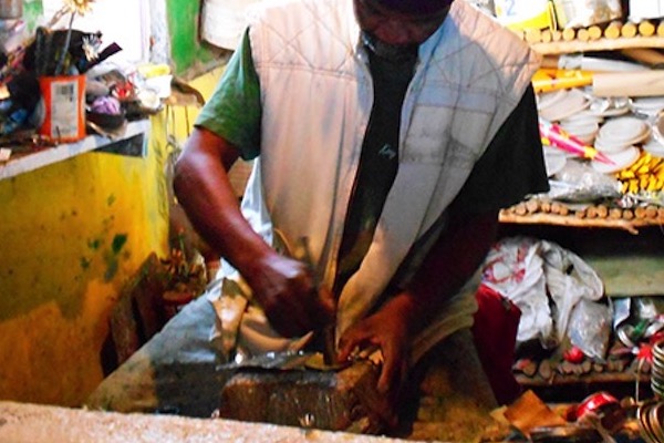 Aliore | Recycling workshop in Togo