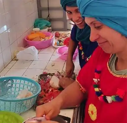 Aliore | Cooking with a berber family in Morocco