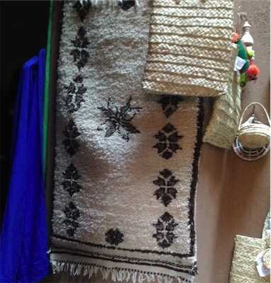 Aliore | Tisser un tapis Marocain dans un Riad aux portes du désert